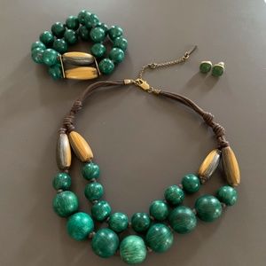 Kenneth Cole Green Jewelry Set